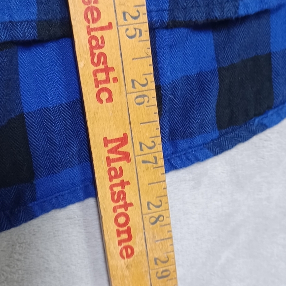 Old Navy Women’s Plaid Flannel Shirt Large Blue Black Classic Fit Soft Cotton - Picture 10 of 10